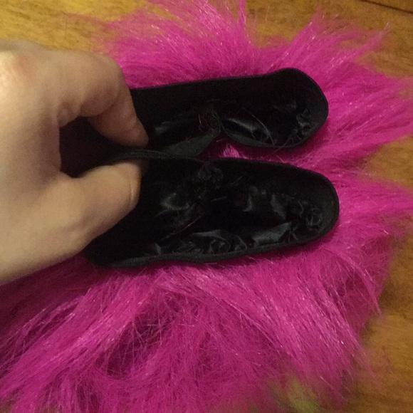 🌈Leg Avenue Multicolor Fuzzy Leg Warmers💖 - Picture 2 of 2